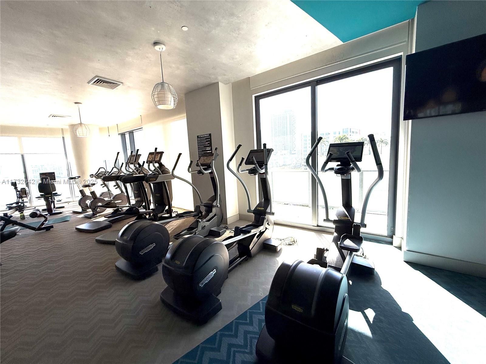 121 NE 34th St #2104, Miami FL 33137