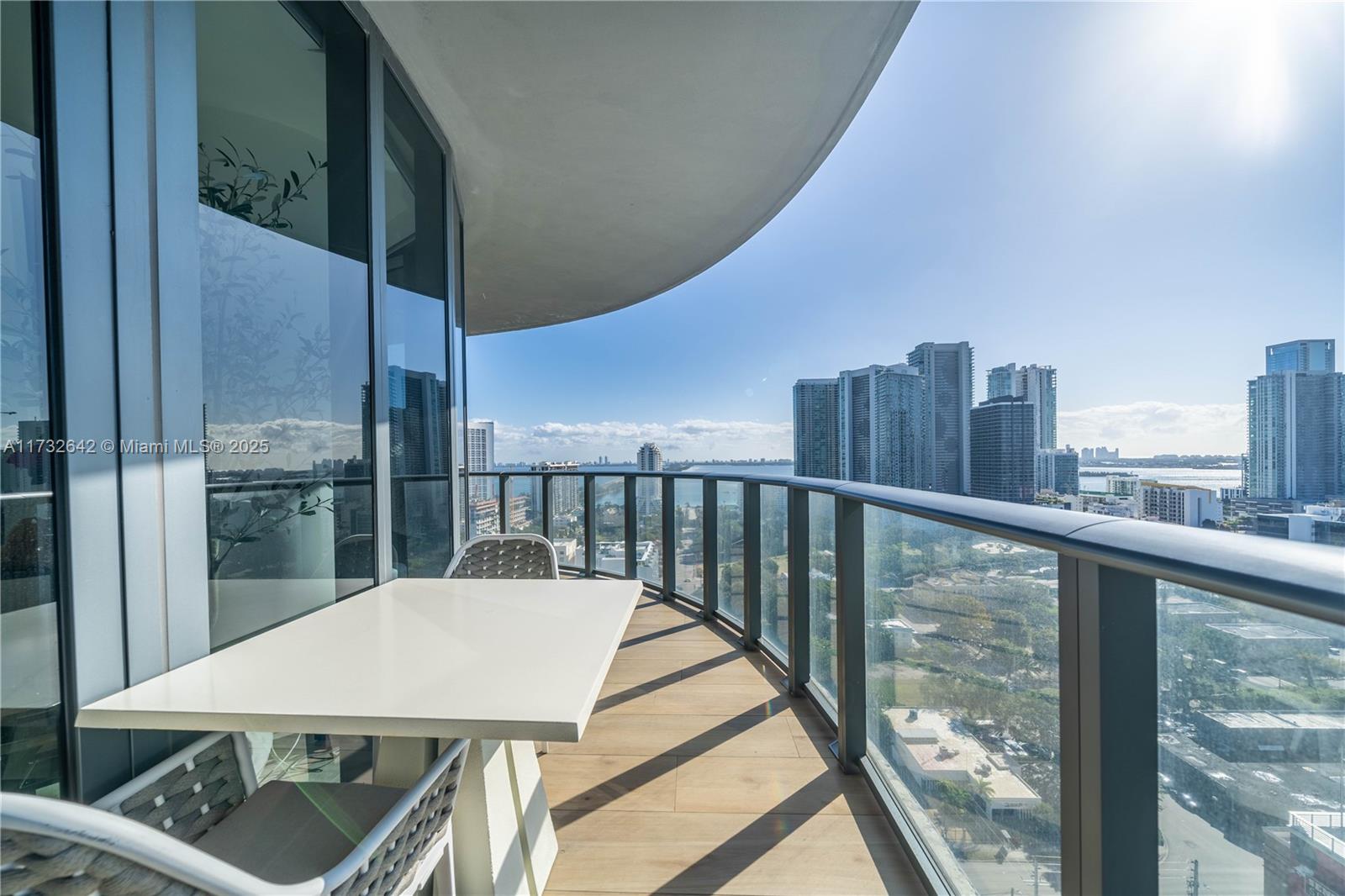 121 NE 34th St #2104, Miami FL 33137