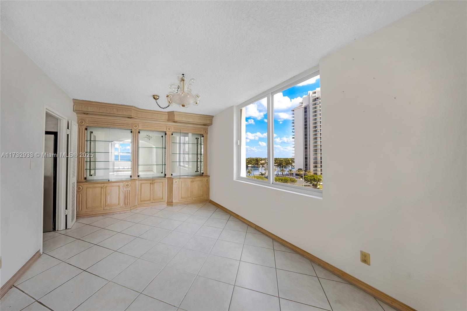 5401 Collins Ave #419, Miami Beach, Florida image 13