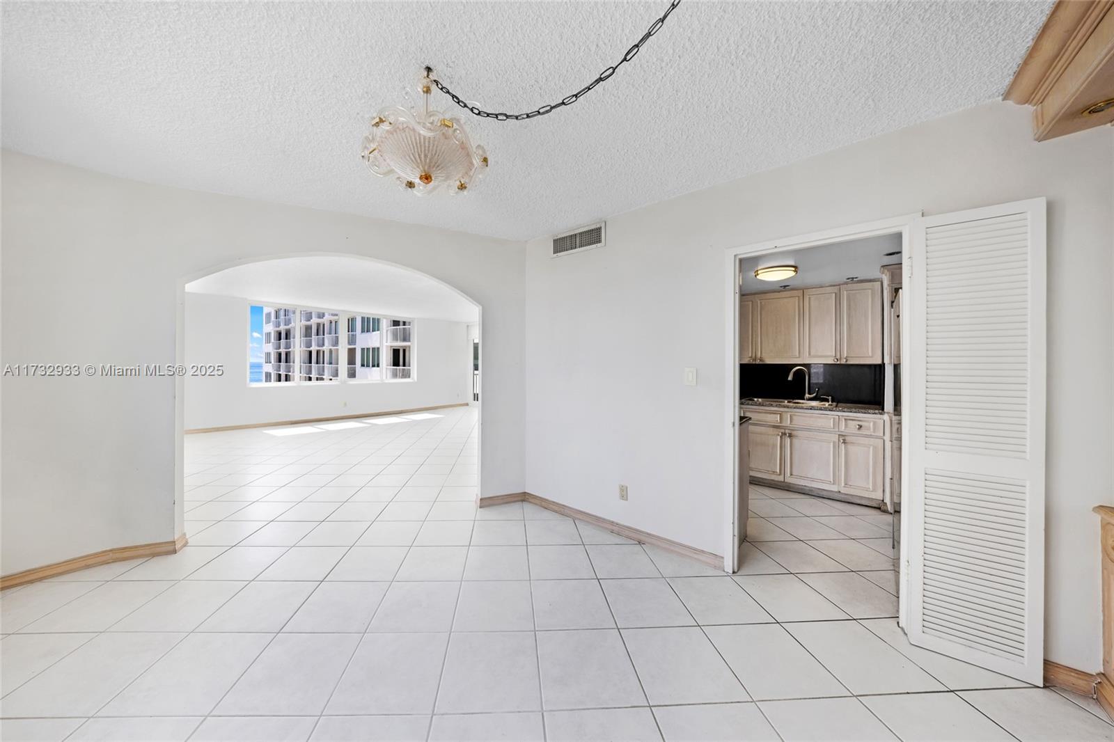 5401 Collins Ave #419, Miami Beach, Florida image 14