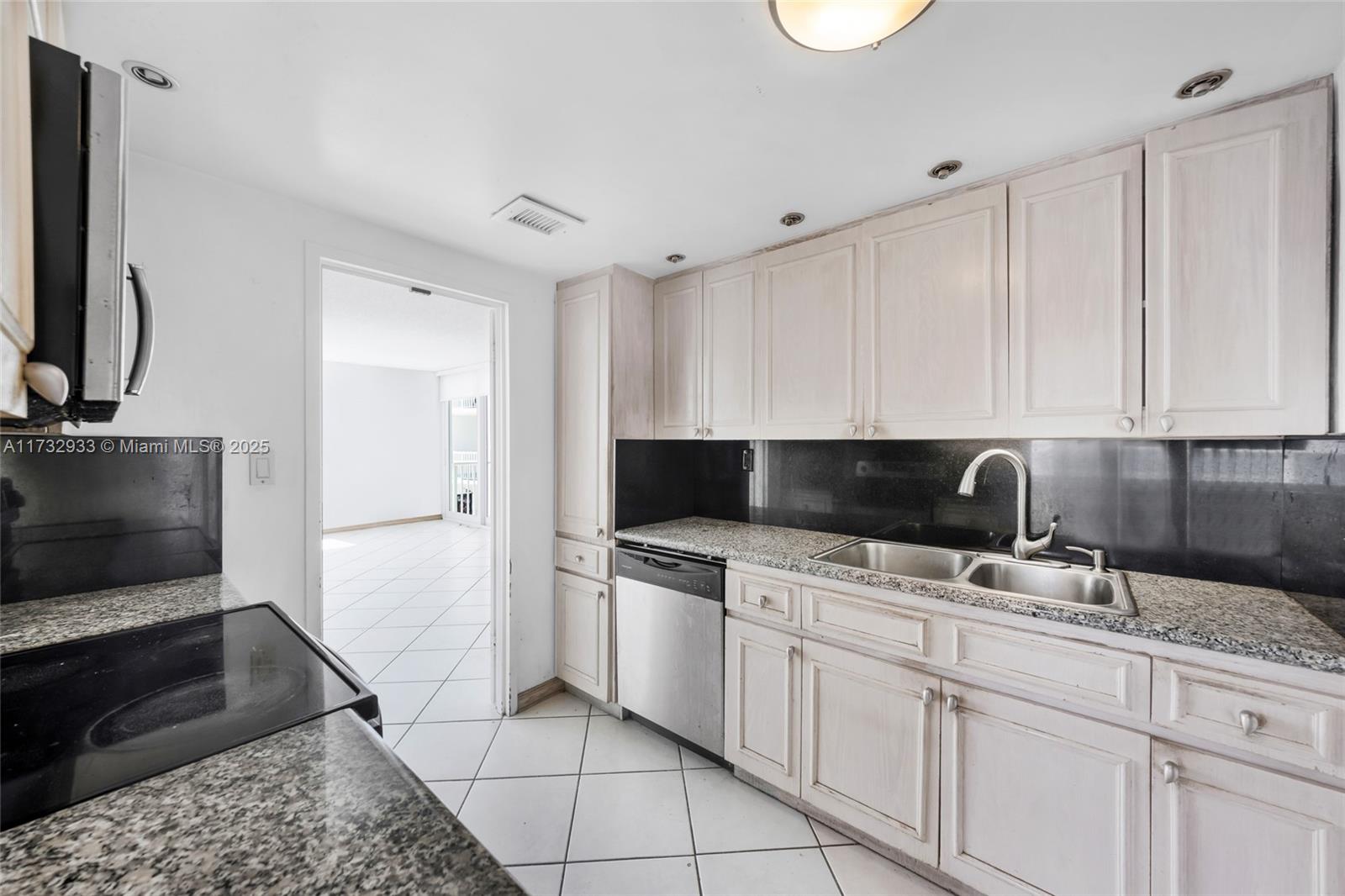 5401 Collins Ave #419, Miami Beach, Florida image 17