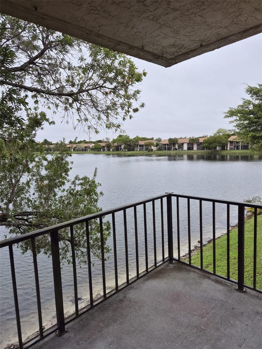 Residential, Sunrise, Florida image 1