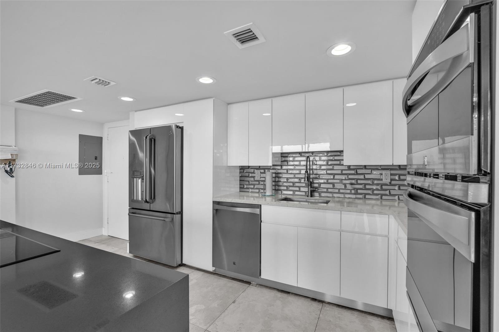 7135 Collins Ave #736, Miami Beach, Florida image 3