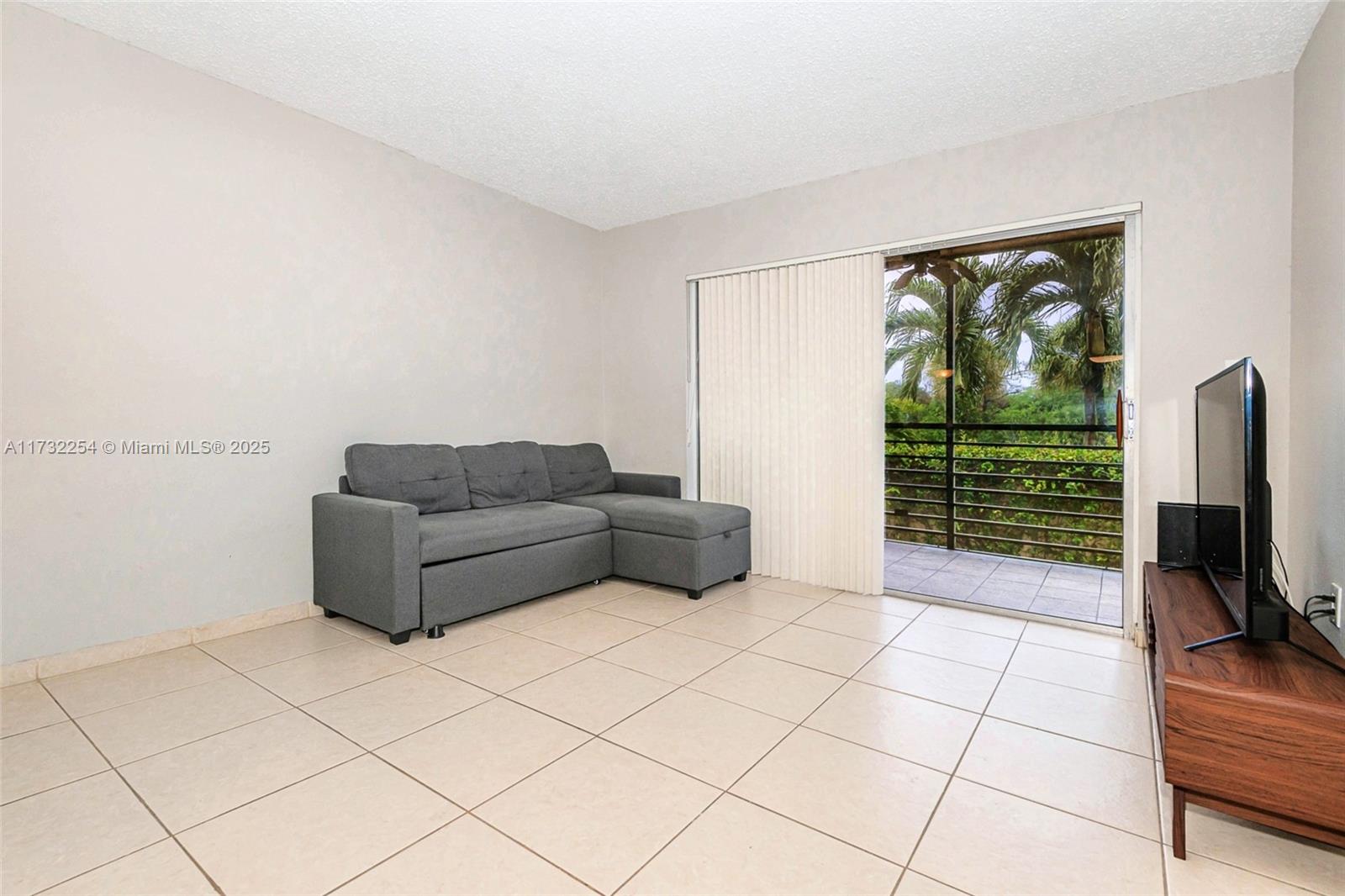 3110 N Pine Island Rd #210, Sunrise, Florida image 3