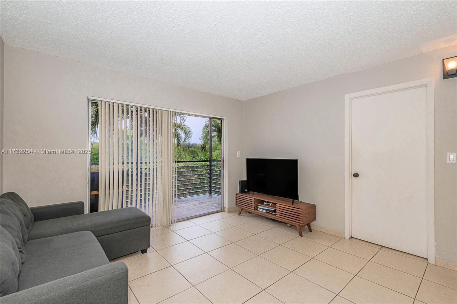 3110 N Pine Island Rd #210, Sunrise, Florida image 4