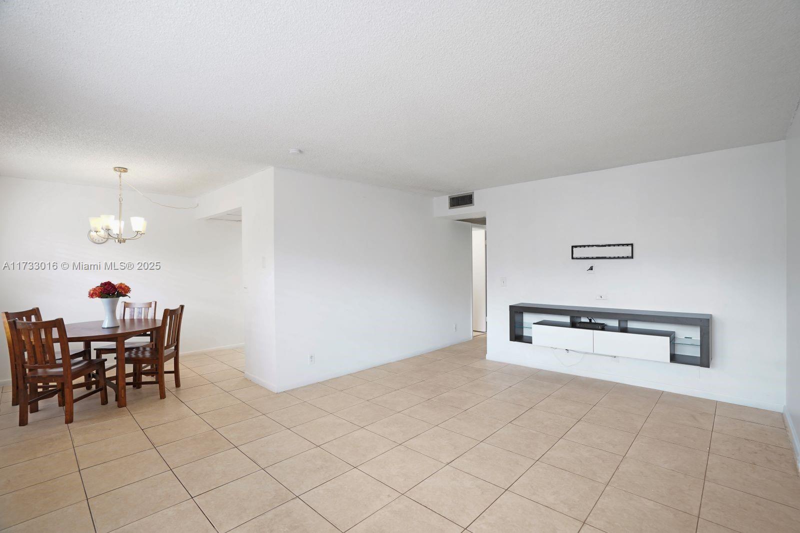 151 SW 135th Ter #302T, Pembroke Pines, Florida image 37