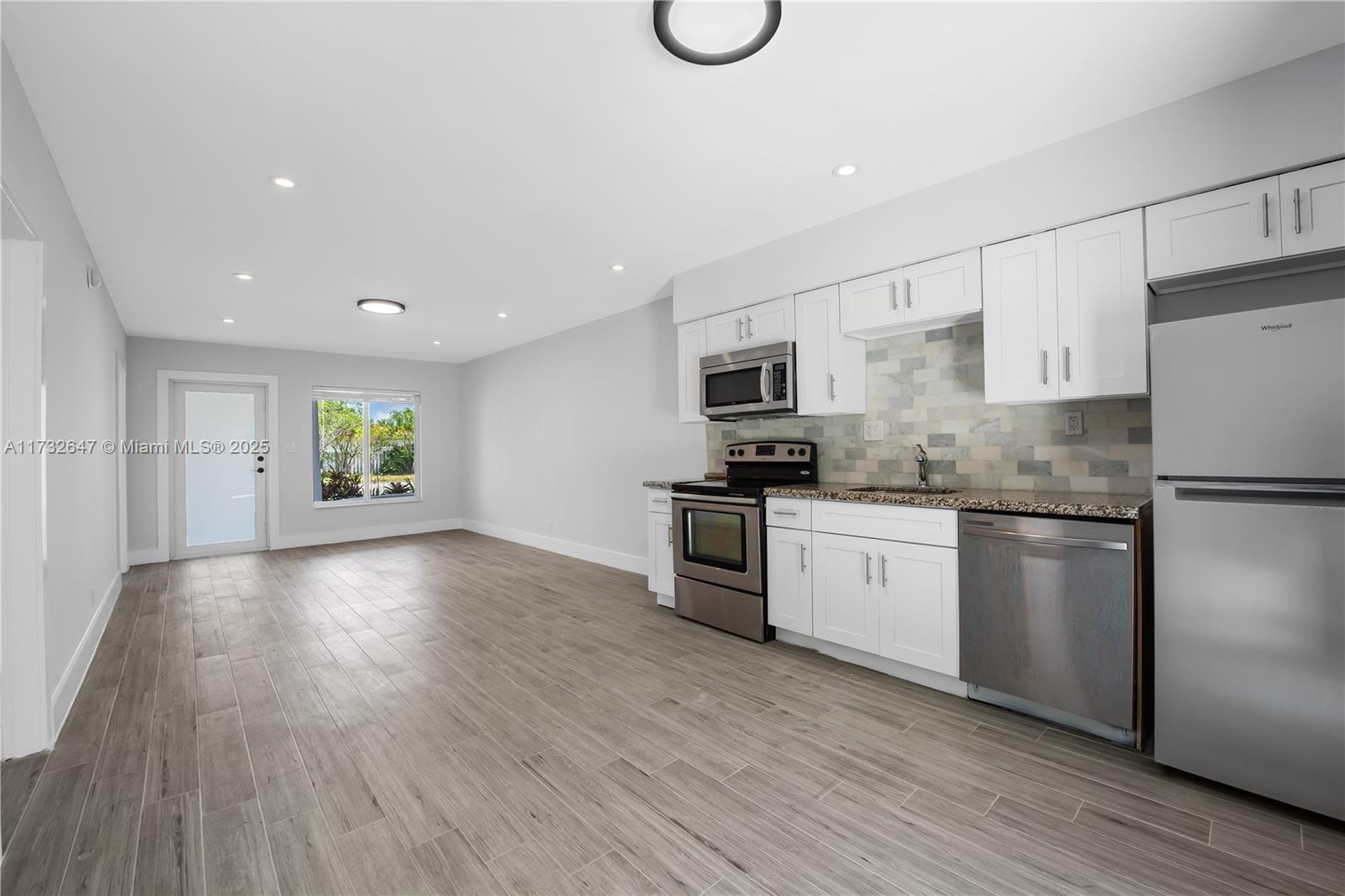 2018-2020 NE 19th St, Fort Lauderdale, Florida image 39