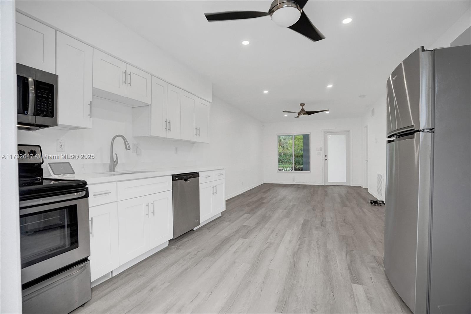 2018-2020 NE 19th St, Fort Lauderdale, Florida image 5