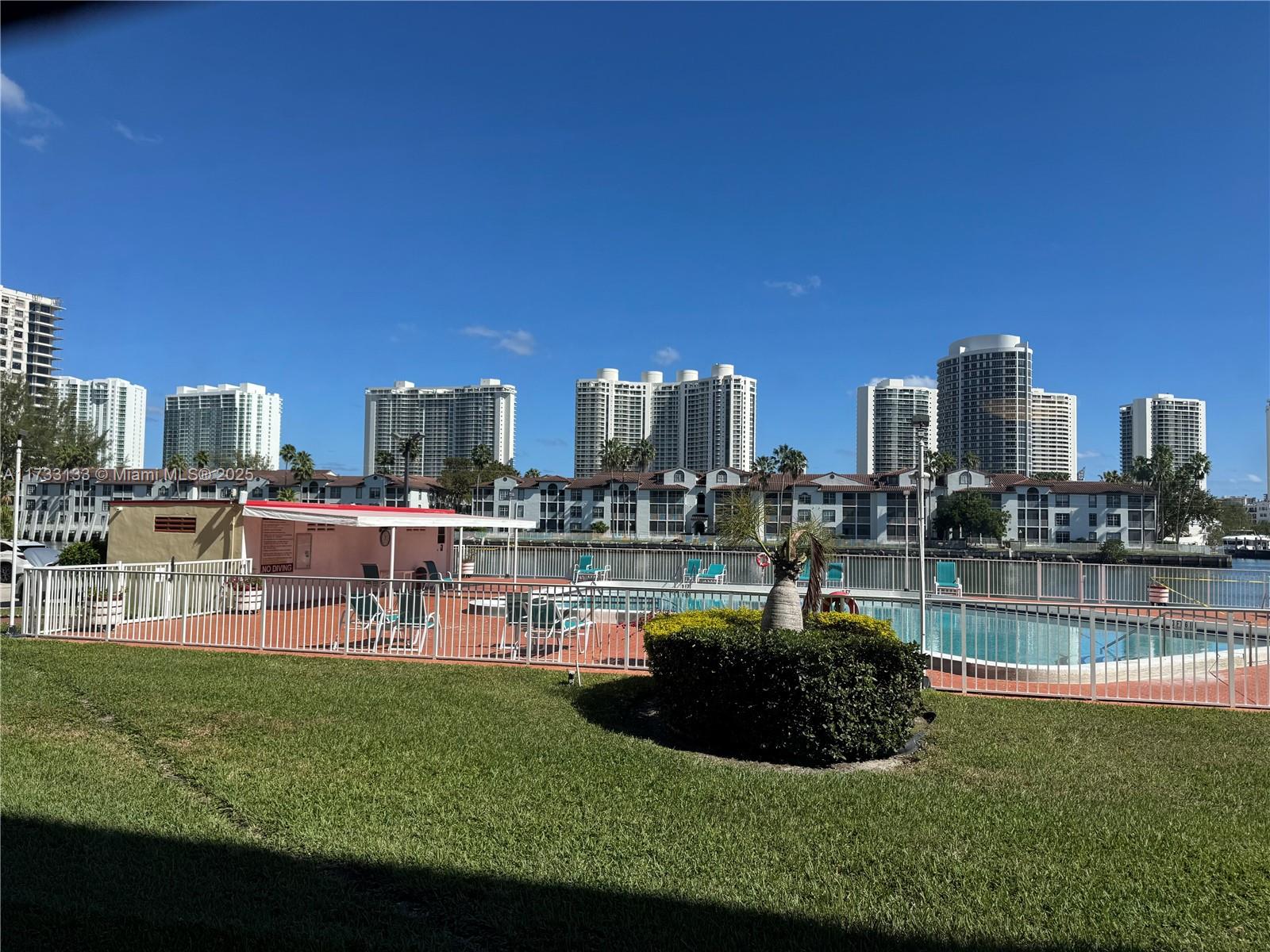 2980 Point East Dr #D102, Aventura, Florida image 2