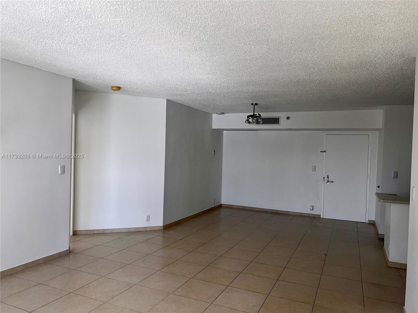 3530 Mystic Pointe Dr #1004, Aventura FL 33180