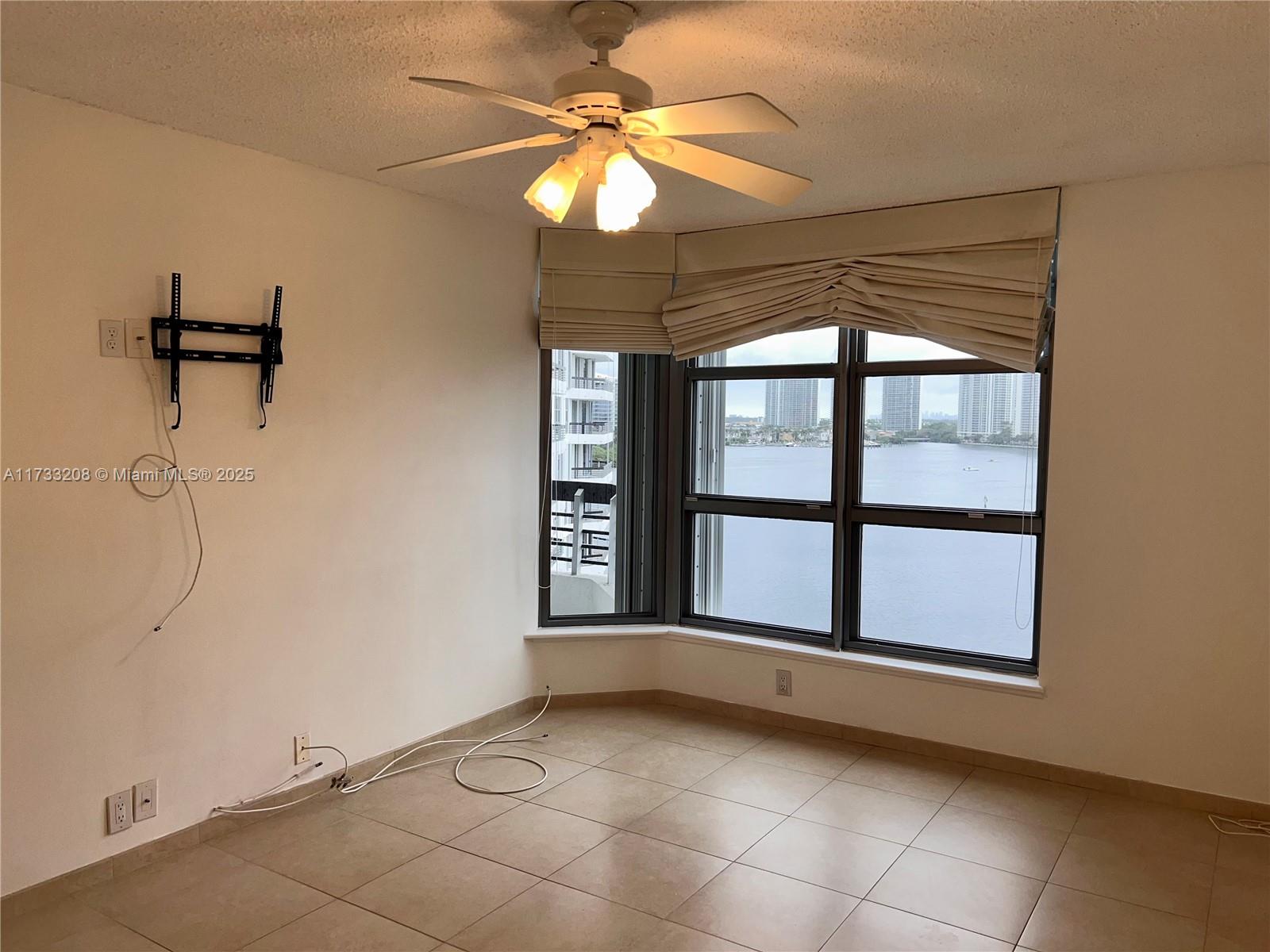 3530 Mystic Pointe Dr #1004, Aventura FL 33180
