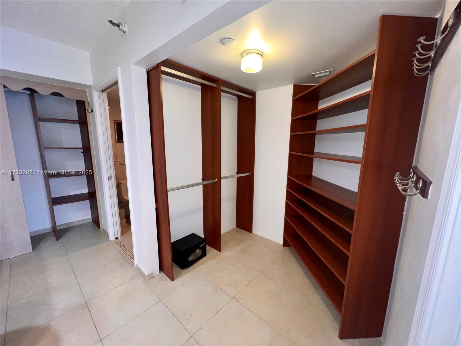 3530 Mystic Pointe Dr #1004, Aventura FL 33180