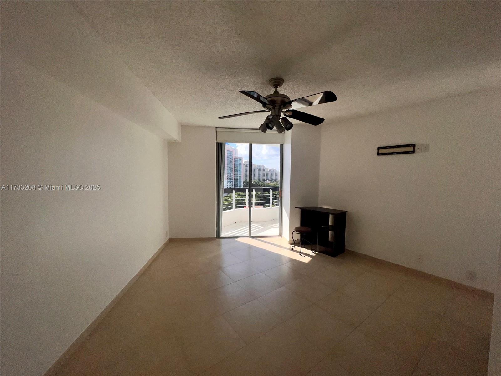 3530 Mystic Pointe Dr #1004, Aventura FL 33180