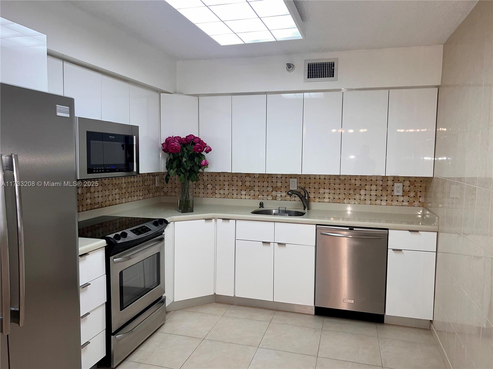 3530 Mystic Pointe Dr #1004, Aventura FL 33180