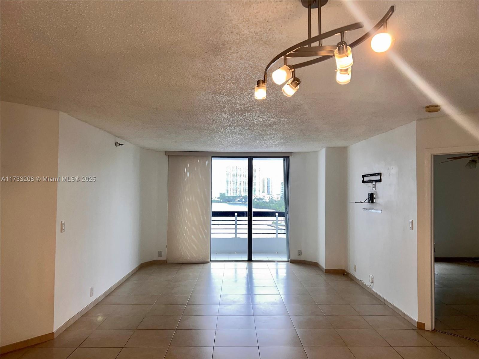 3530 Mystic Pointe Dr #1004, Aventura FL 33180