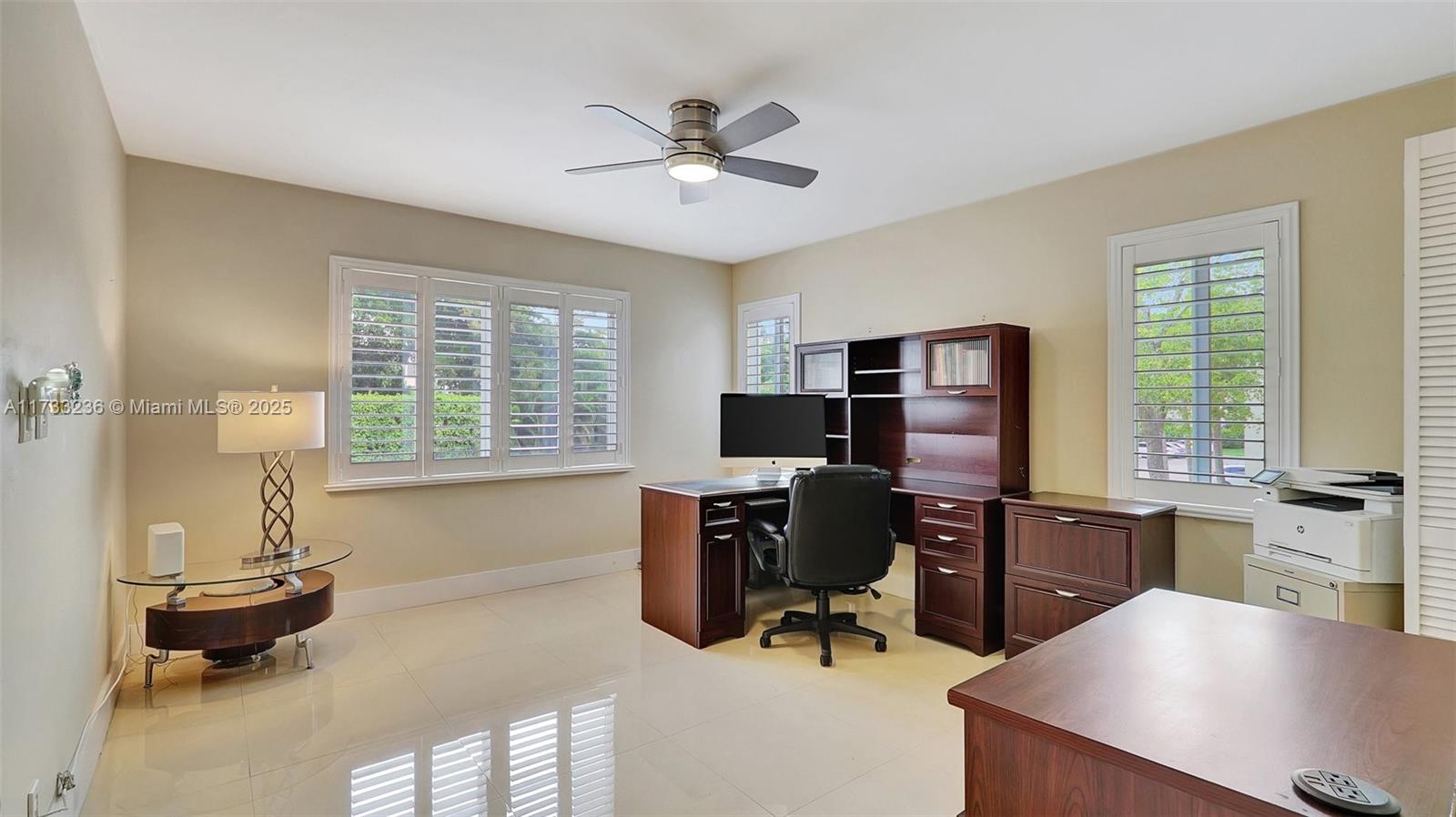 111 S Hollybrook Dr #208, Pembroke Pines, Florida image 13