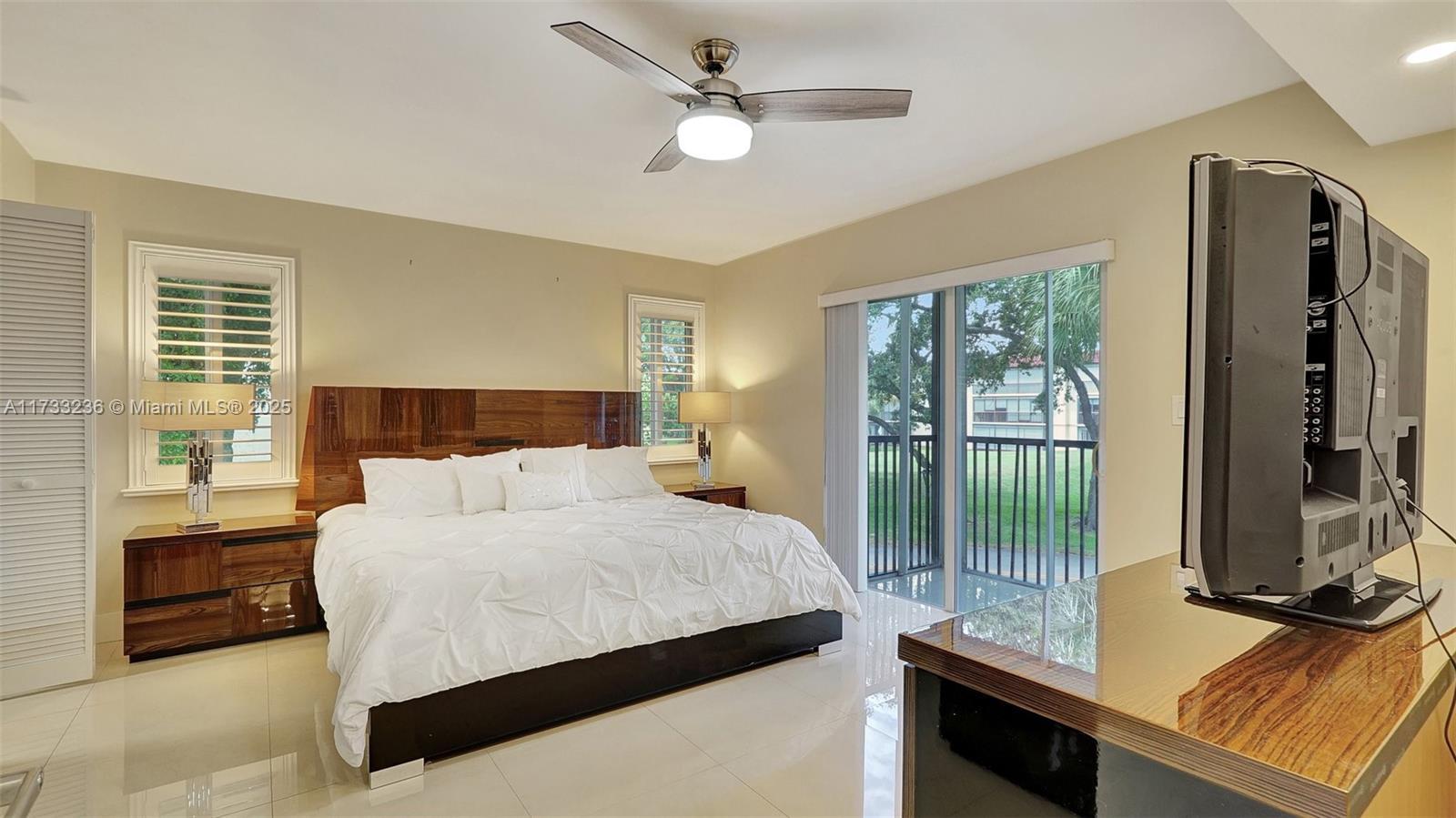 111 S Hollybrook Dr #208, Pembroke Pines, Florida image 19