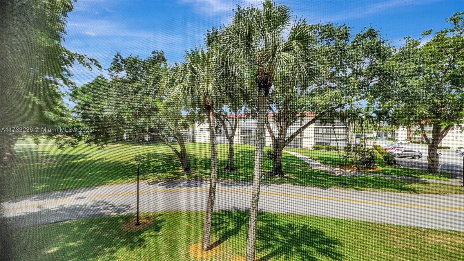 111 S Hollybrook Dr #208, Pembroke Pines, Florida image 28