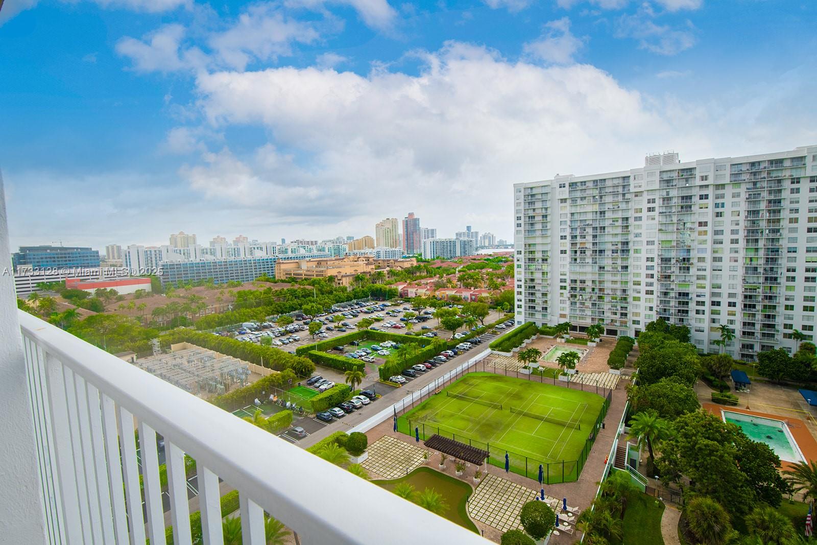 2801 NE 183rd Street #1510W, Aventura, Florida image 2