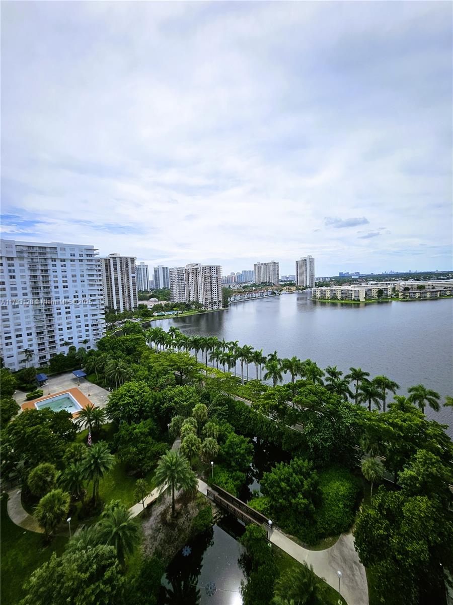 2801 NE 183rd Street #1510W, Aventura, Florida image 23