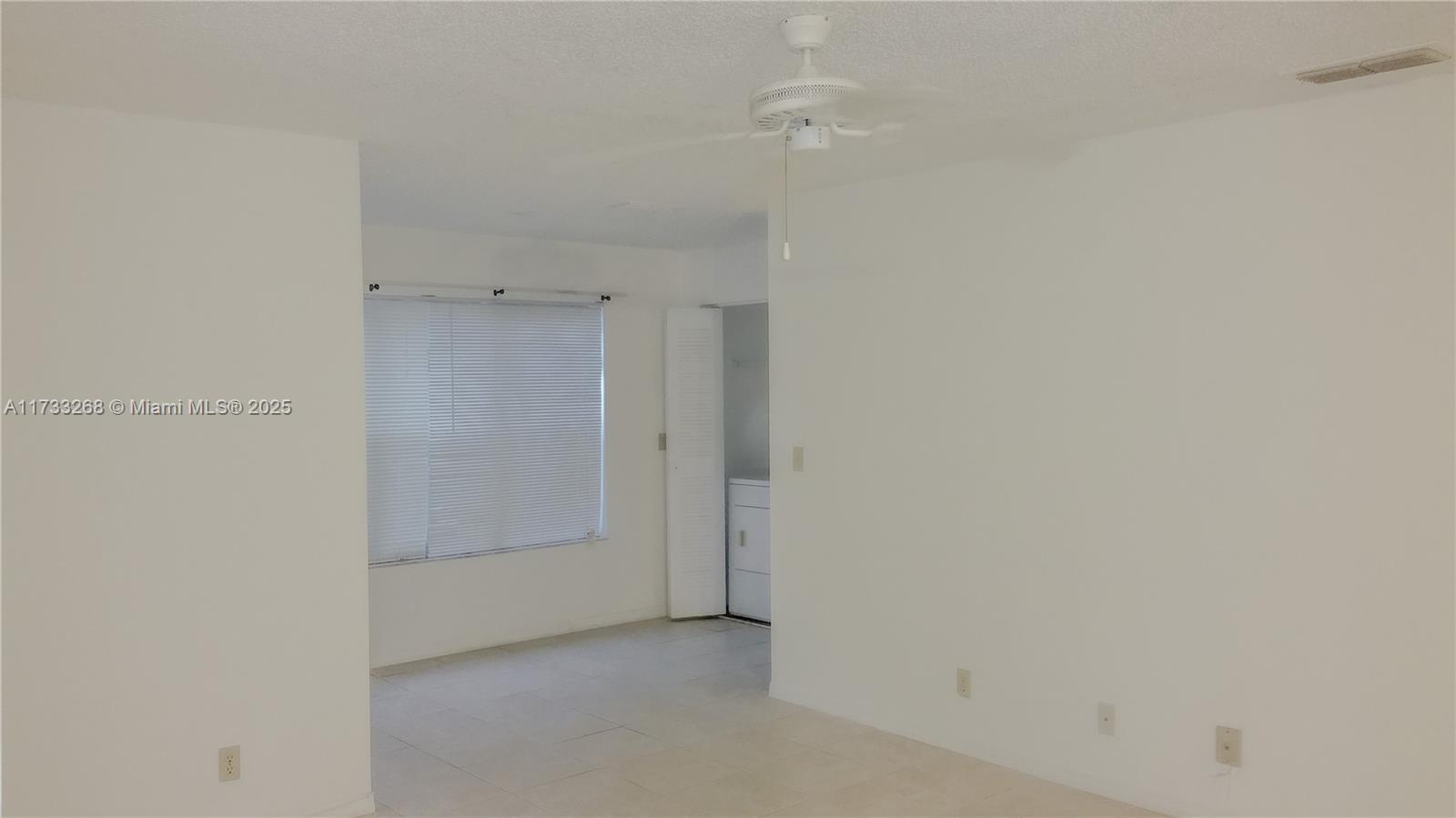 3360 N Pinewalk Dr N #1315, Margate, Florida image 13