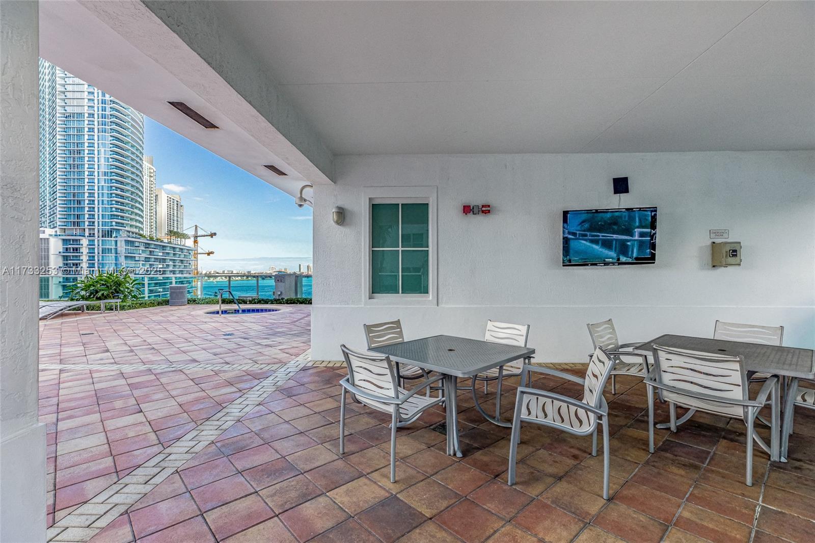 41 SE 5th St #816, Miami, Florida image 38