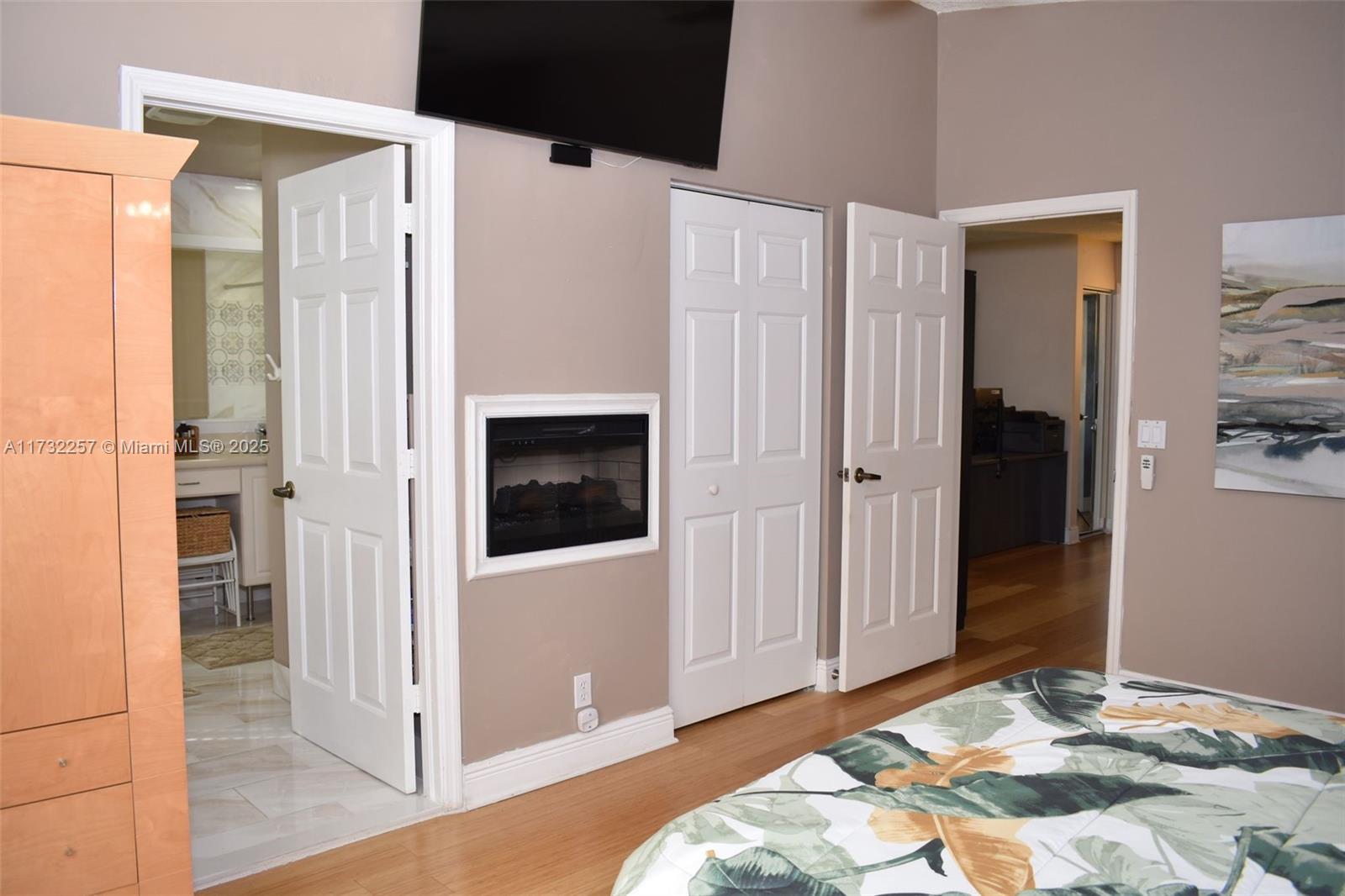 Listing Photo 10