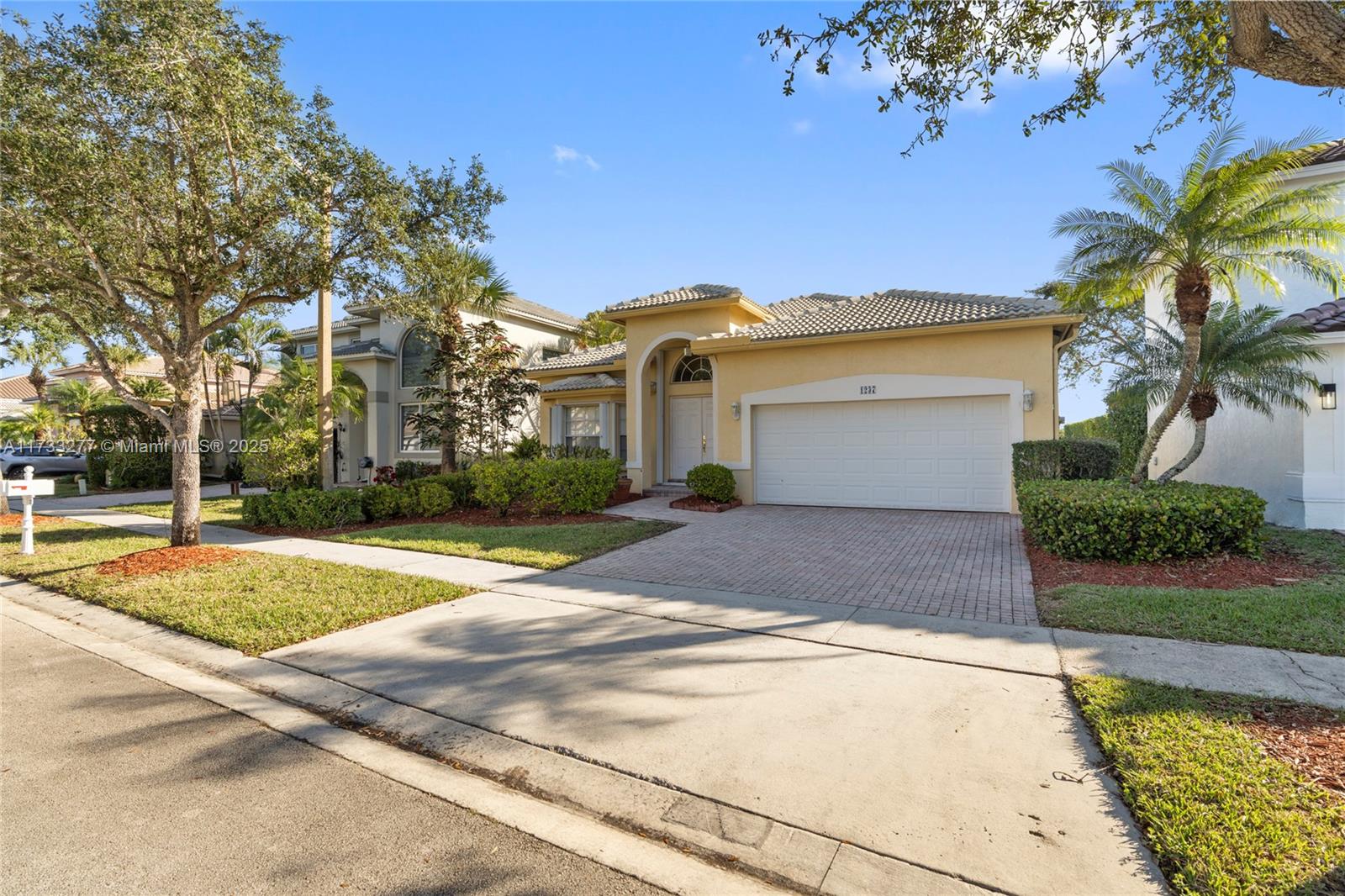 1237 NW 167th Ave, Pembroke Pines, Florida image 1