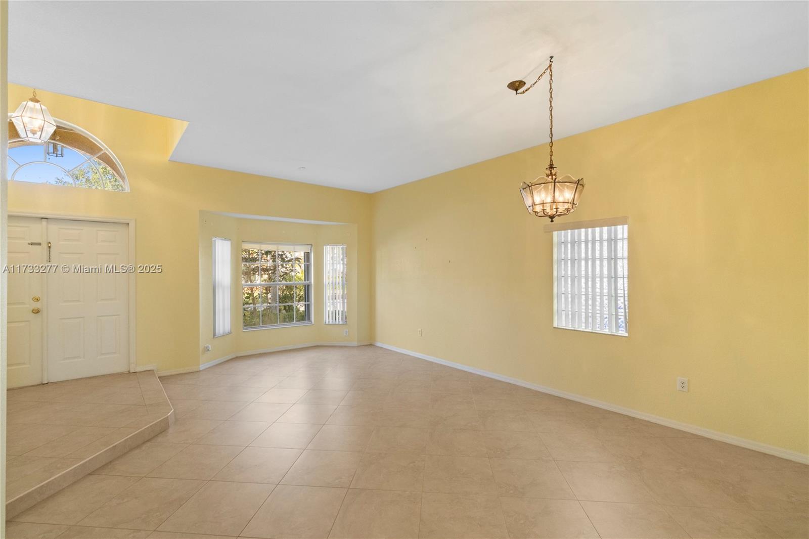 1237 NW 167th Ave, Pembroke Pines, Florida image 4