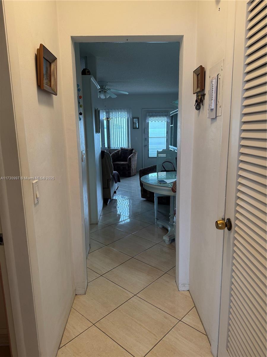 1000 SW 10th Avenue #7P, Hallandale Beach, Florida image 17