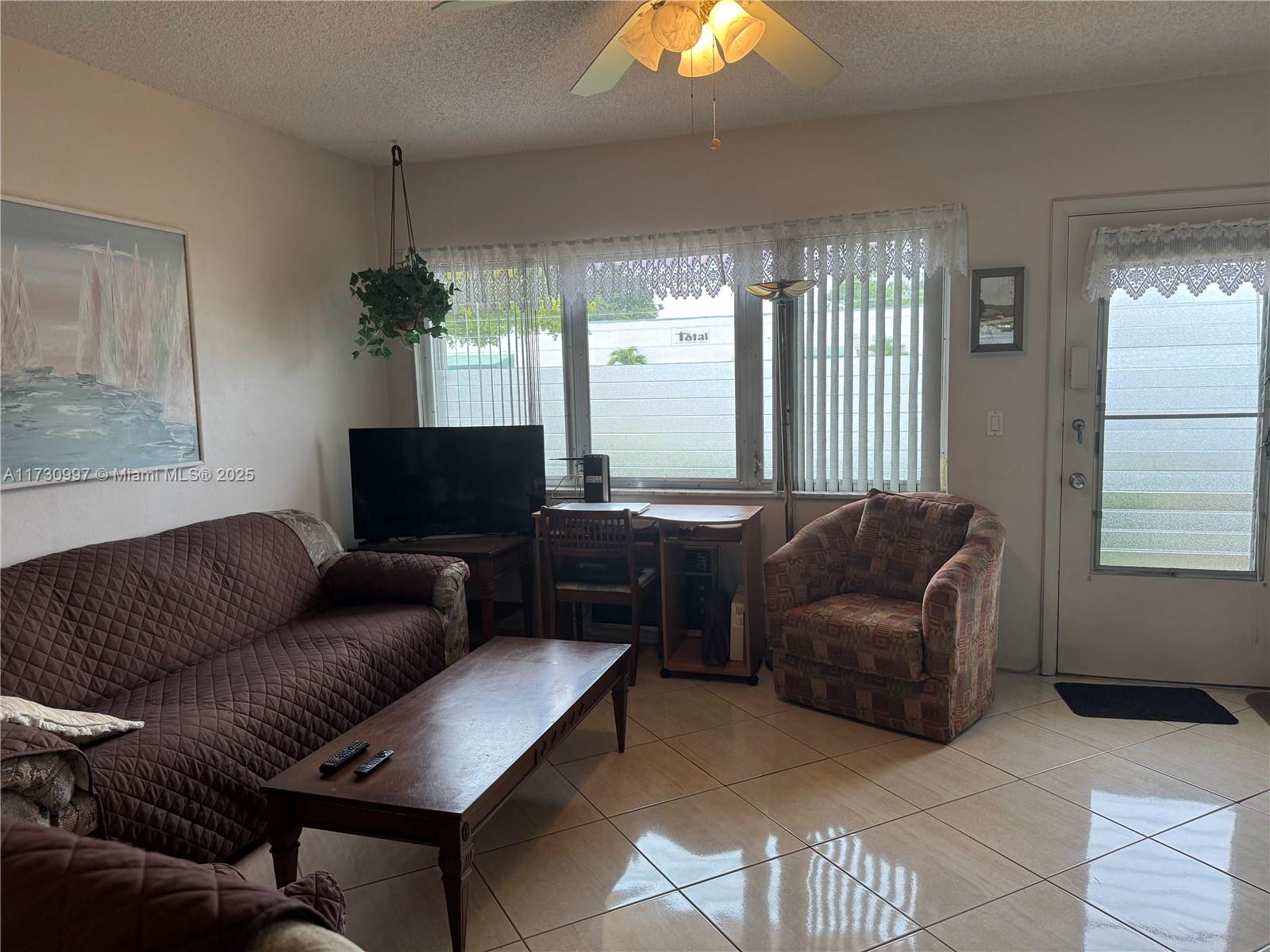 1000 SW 10th Avenue #7P, Hallandale Beach, Florida image 5