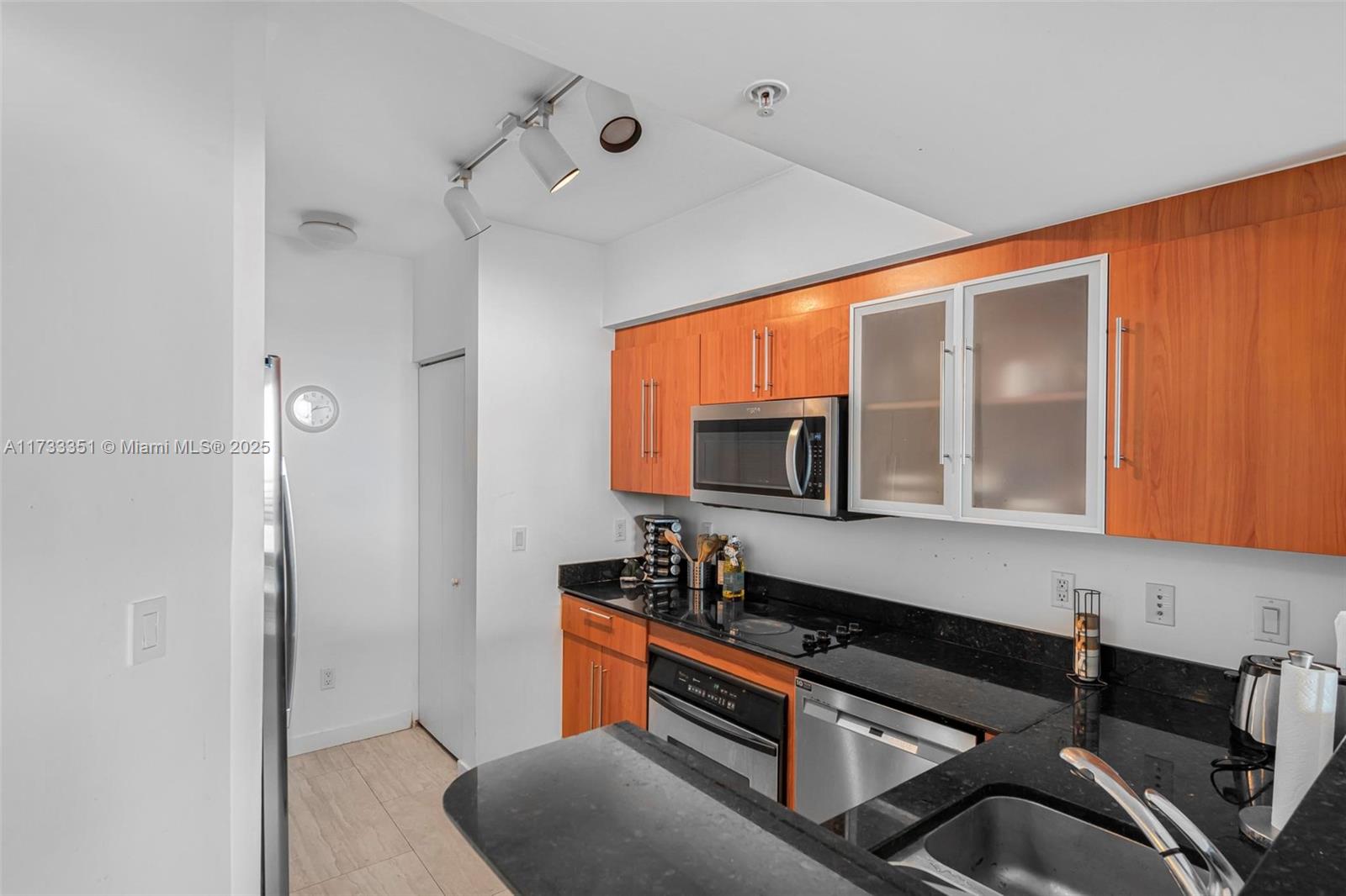 325 S Biscayne Blvd #1726, Miami FL 33131