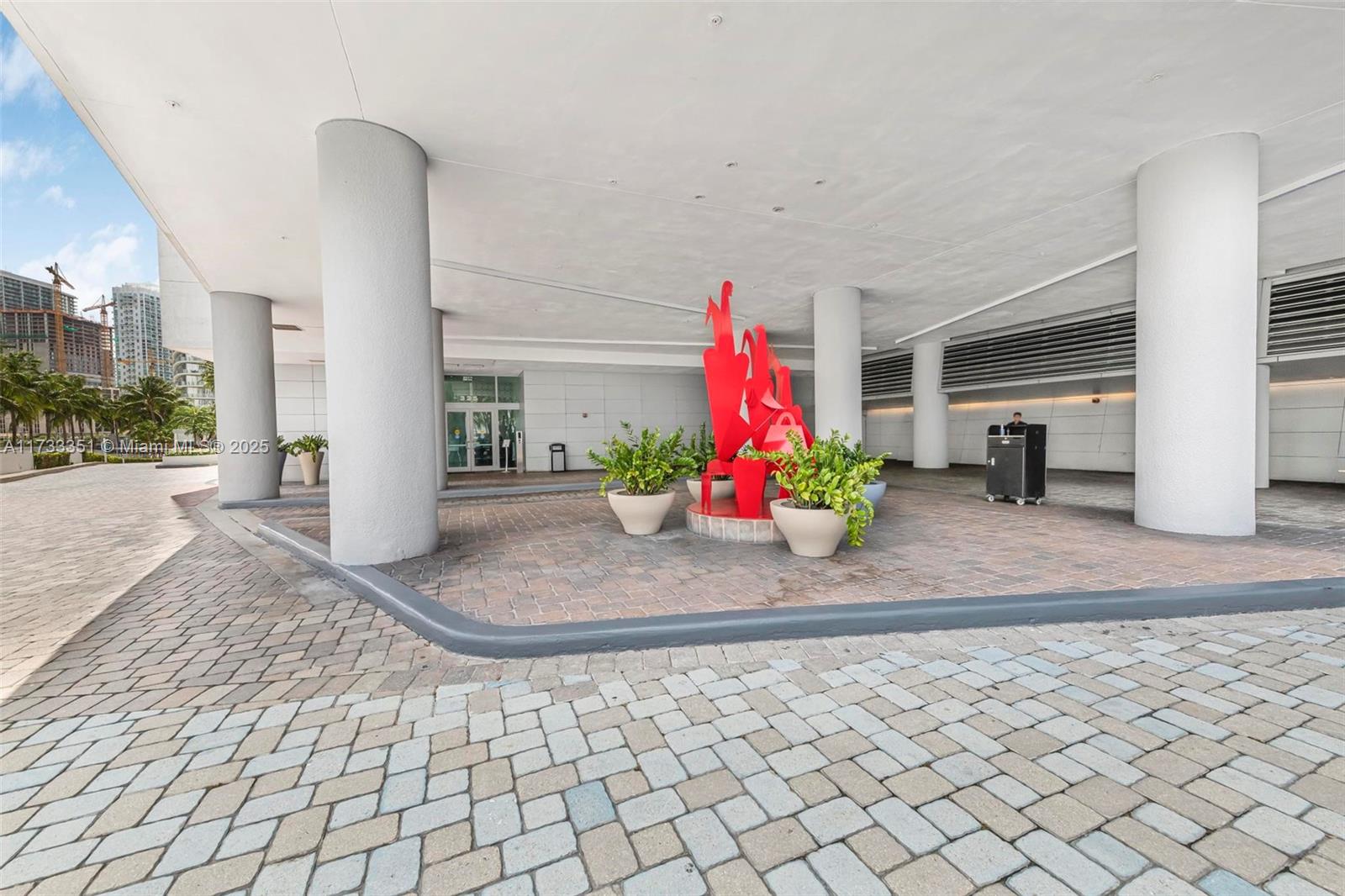 325 S Biscayne Blvd #1726, Miami FL 33131