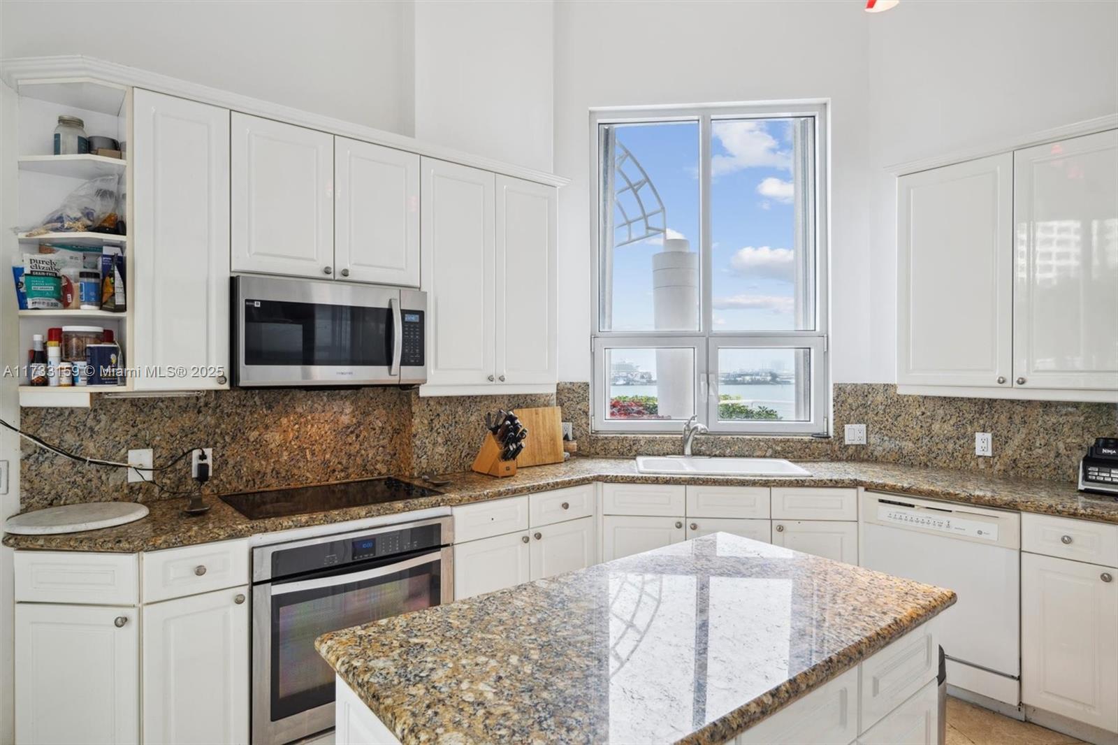 808 Brickell Key Dr #501, Miami, Florida image 30