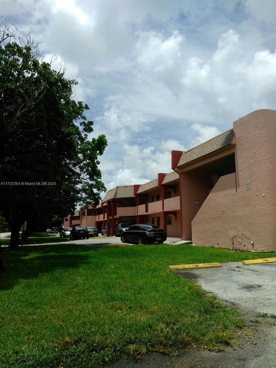 20520 NW 15th Ave #217, Miami Gardens, Florida image 1