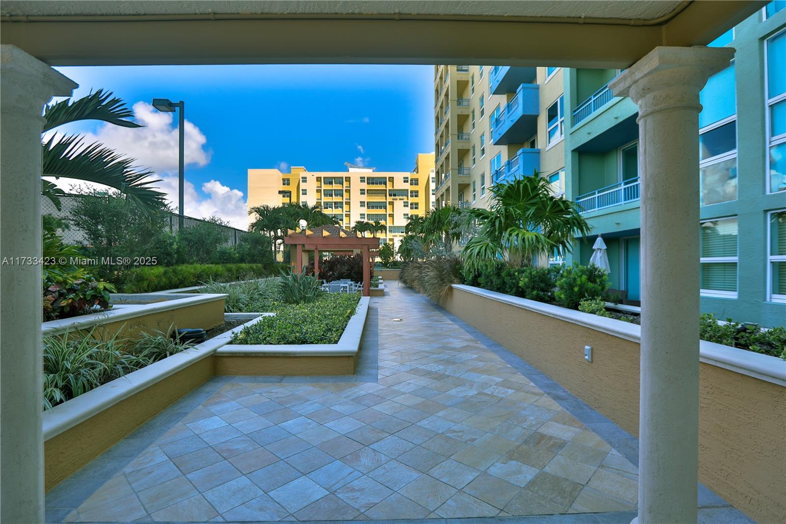 90 Alton Rd #1801, Miami Beach FL 33139