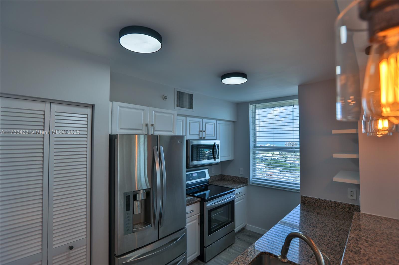 90 Alton Rd #1801, Miami Beach FL 33139