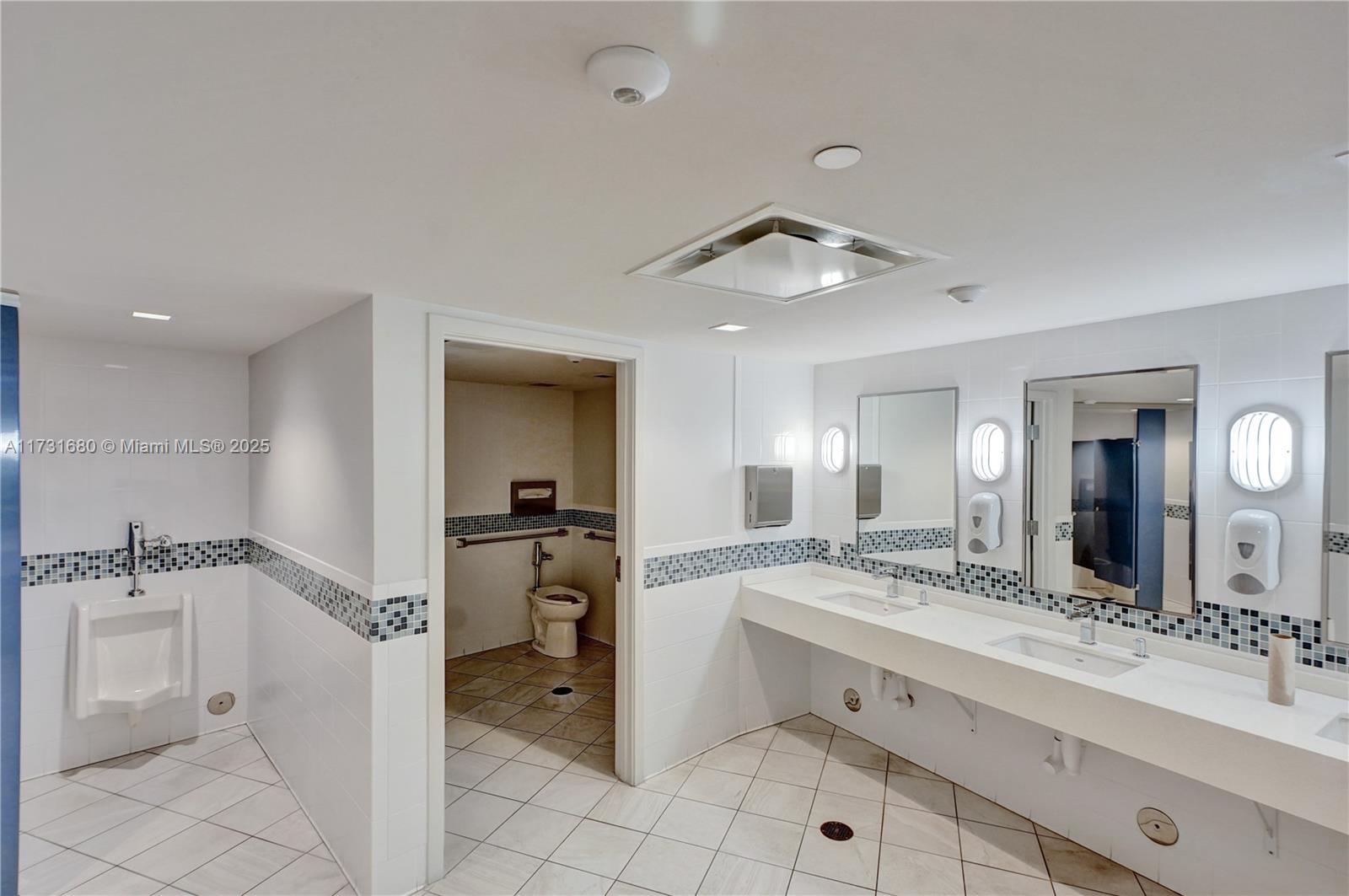 2500 Parkview Dr #808, Hallandale Beach, Florida image 30