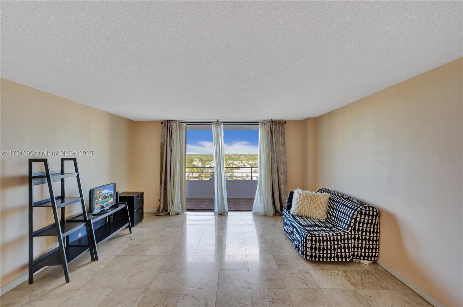 2500 Parkview Dr #808, Hallandale Beach, Florida image 9