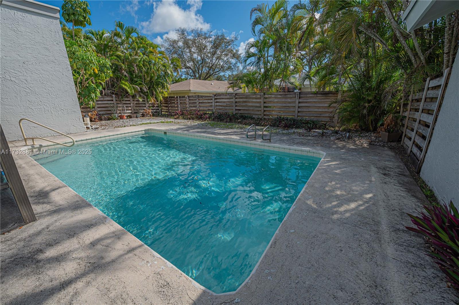 36 Eastmont Rd, Hollywood, Florida image 10