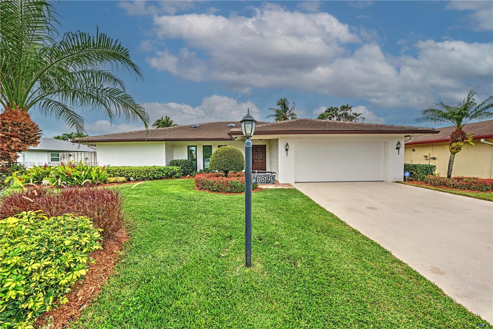 11819 Hemlock St, Palm Beach Gardens, Florida image 1