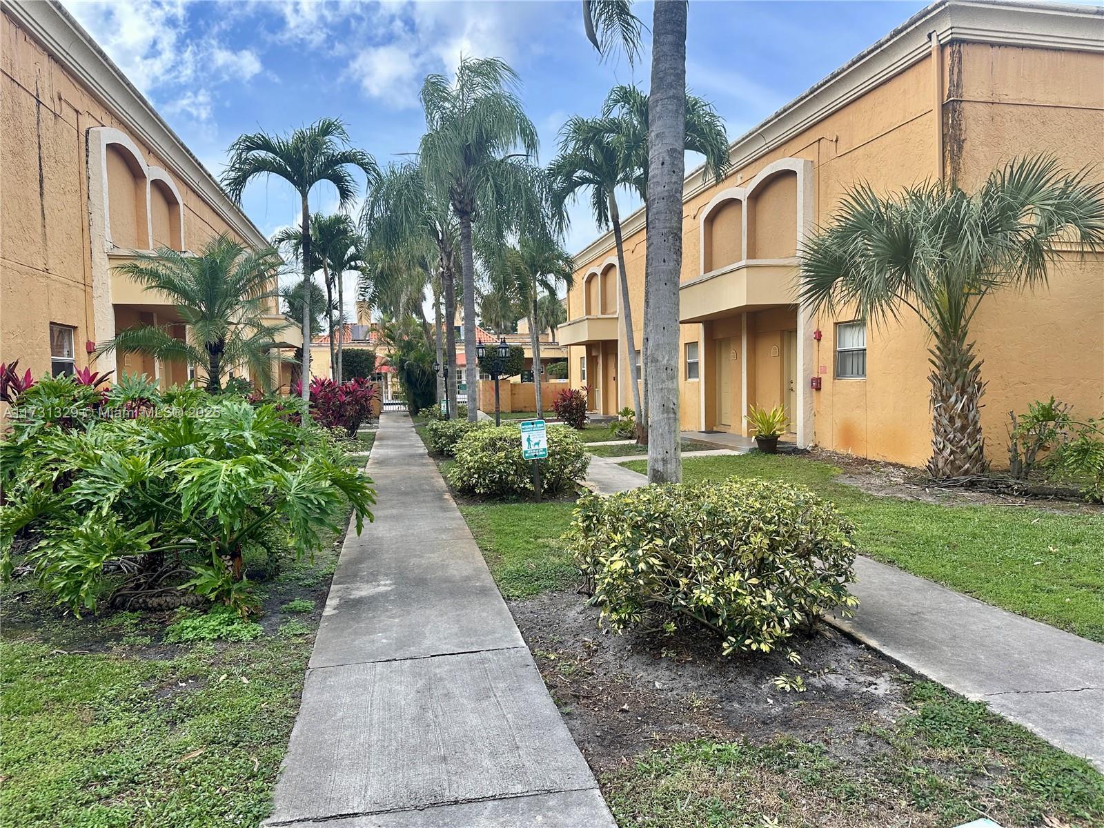 17911 NW 68th Ave #M106, Hialeah, Florida image 33