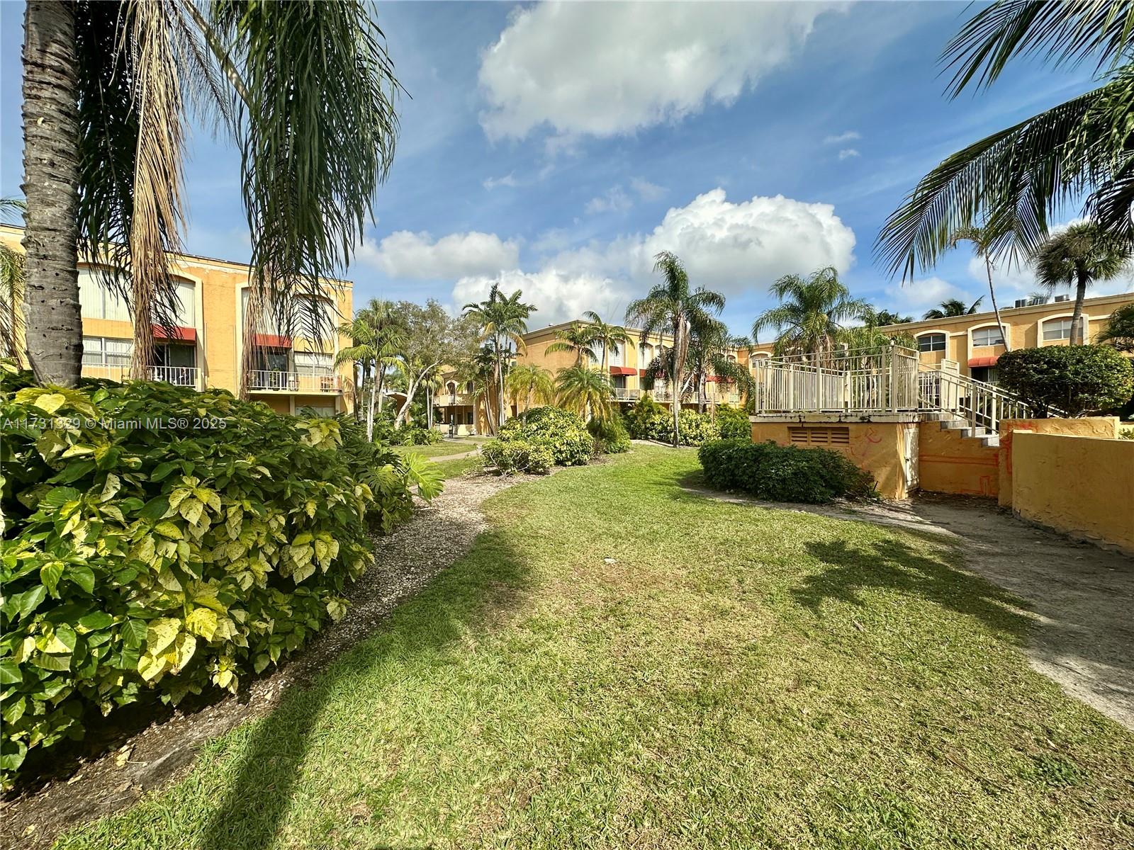 17911 NW 68th Ave #M106, Hialeah, Florida image 40