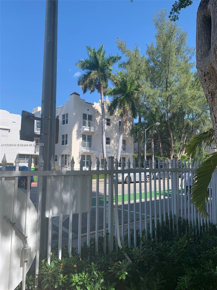 1615 Meridian Ave #202, Miami Beach, Florida image 2