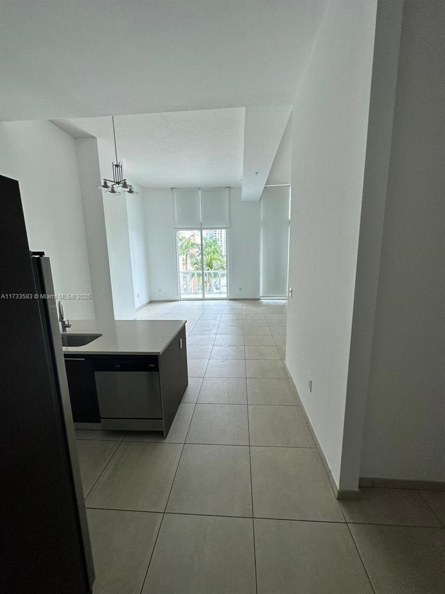 1900 N Bayshore Dr #608, Miami, Florida image 7