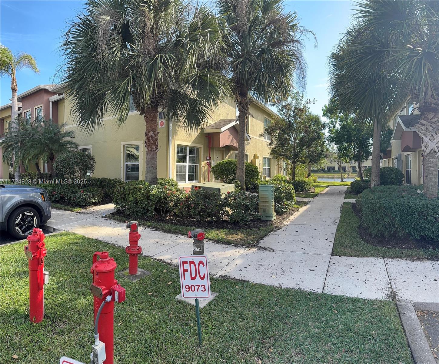 9077 Gervais Cir #909, Naples, Florida image 7