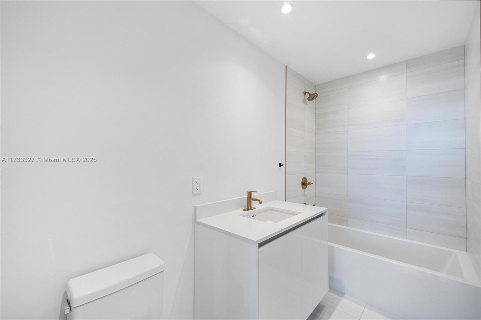 2678 Tigertail #1603, Miami, Florida image 15