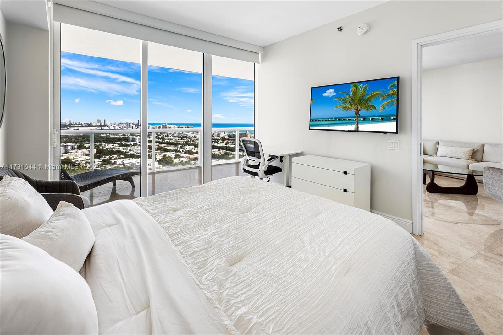 450 Alton Rd #3010, Miami Beach FL 33139