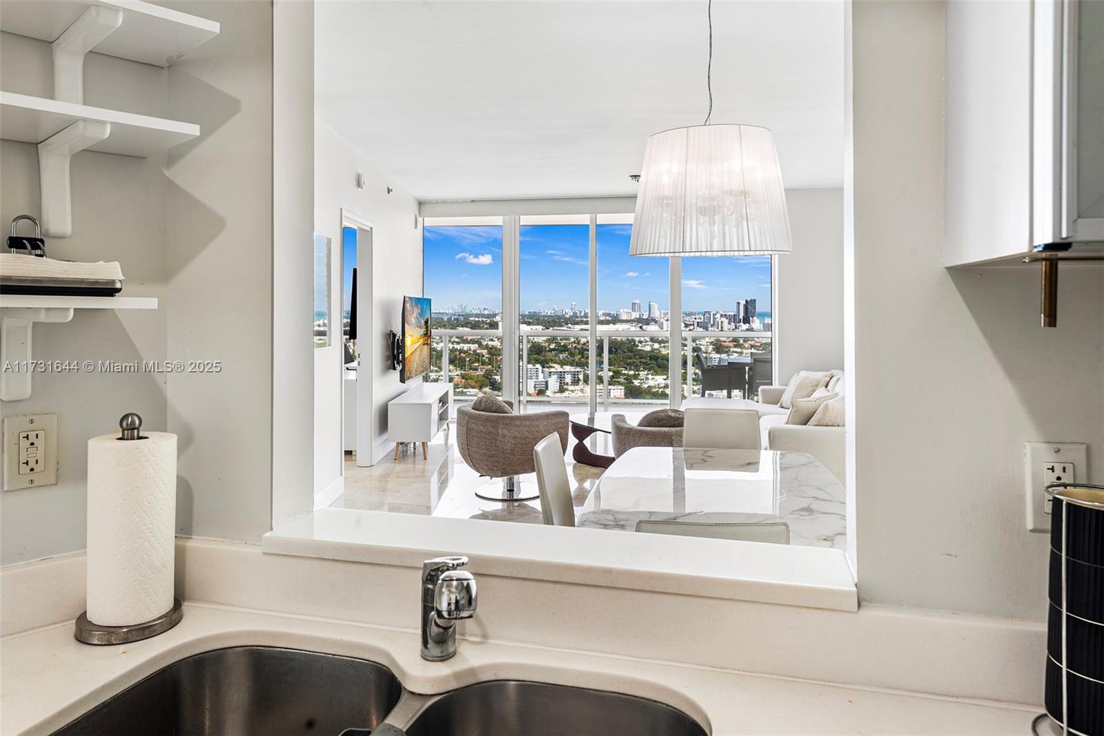 450 Alton Rd #3010, Miami Beach FL 33139