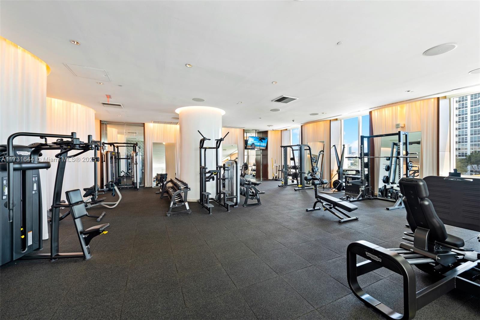 450 Alton Rd #3010, Miami Beach FL 33139